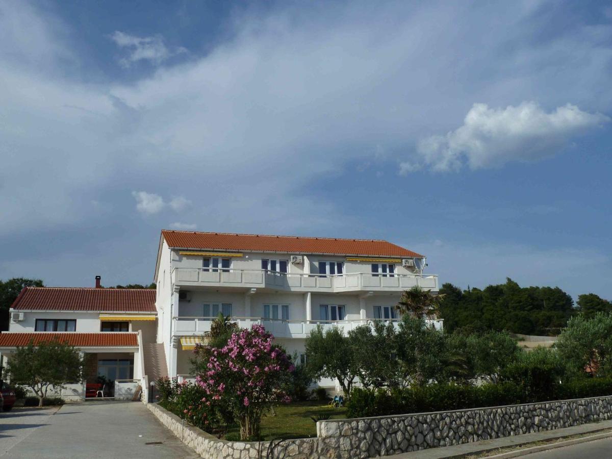Apartments Donadic I, Caska نوفاليا المظهر الخارجي الصورة